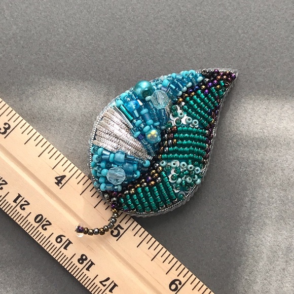 Leaf brooch 🍃 - Picture 6 of 10